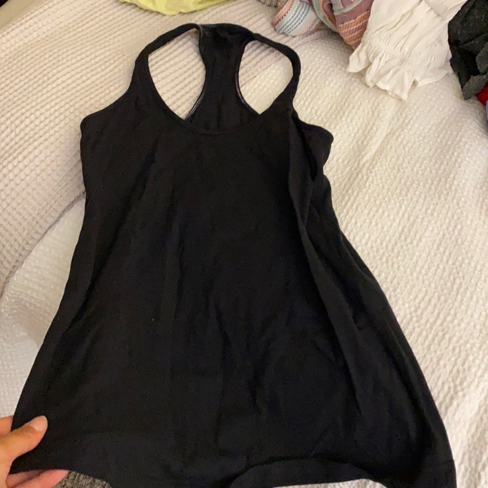 Lululemon black tank